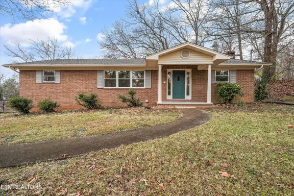 5722 Chesswood Drive, Knoxville, TN 37912