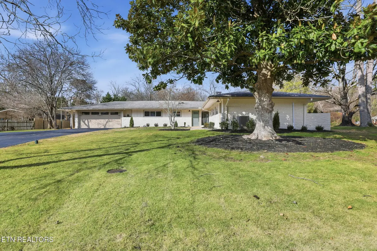 6815 Dorchester Drive, Knoxville, TN 37909 - Image #1