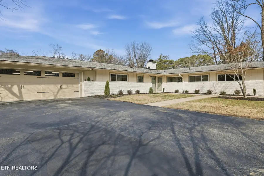 6815 Dorchester Drive, Knoxville, TN 37909 - Image #2