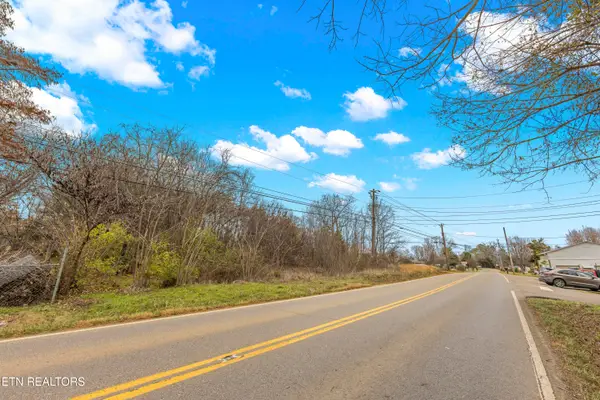 814 Maryville Hwy Hwy, Seymour, TN 37865