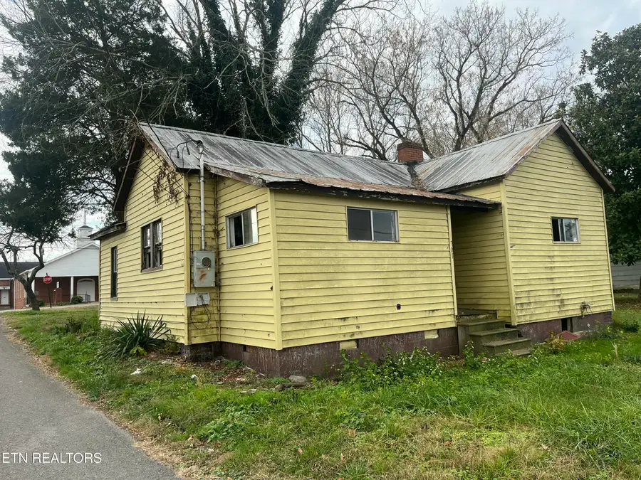 701 Childress Ave, Sweetwater, TN 37874 - Image #3