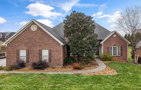 1725 Burnside Drive, Maryville, TN 37801