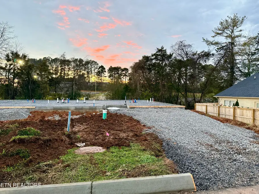 7321 Woodpecker Way #27, Knoxville, TN 37921 - Image #2