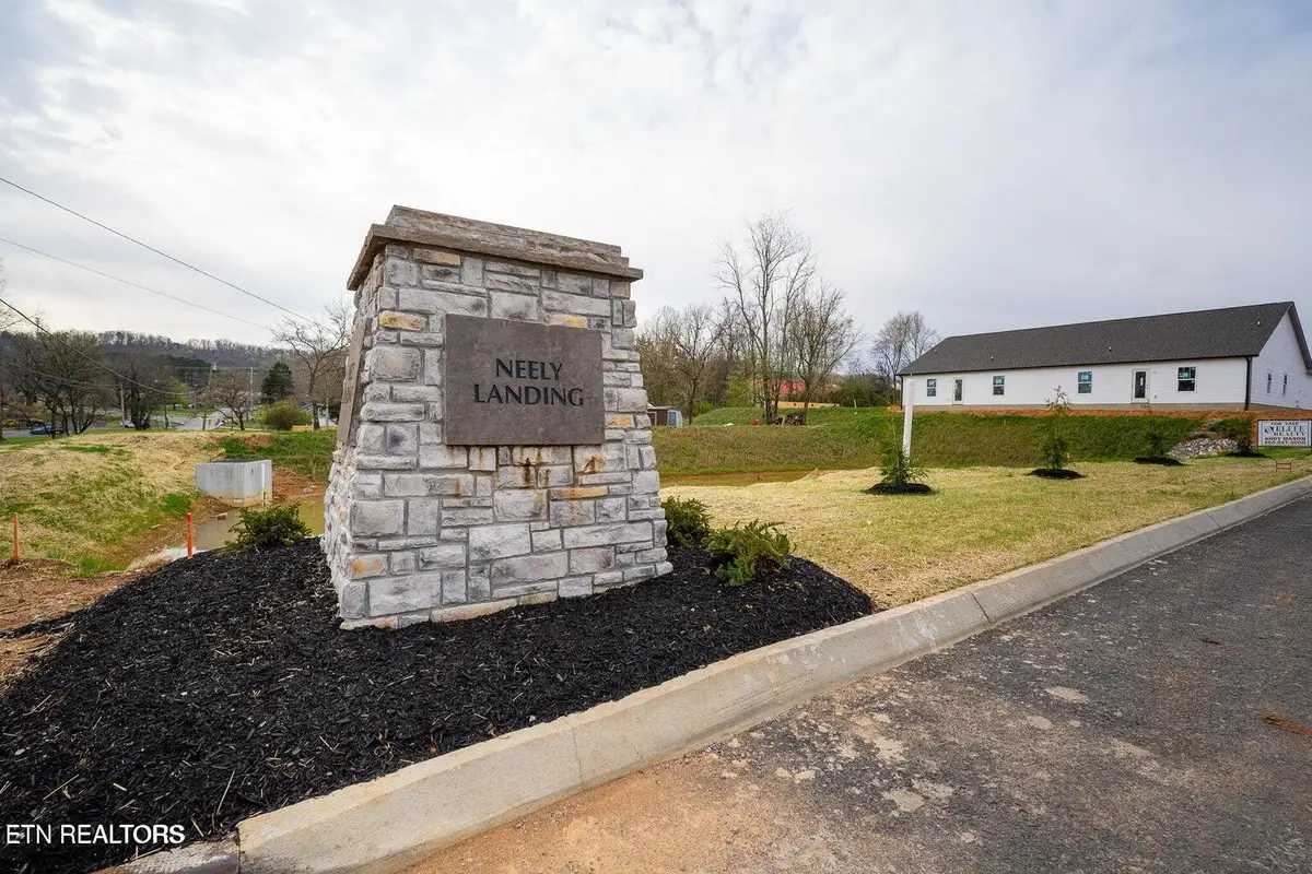 7327 Woodpecker Way #24, Knoxville, TN 37921 - Image #1