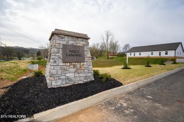 7327 Woodpecker Way #24, Knoxville, TN 37921