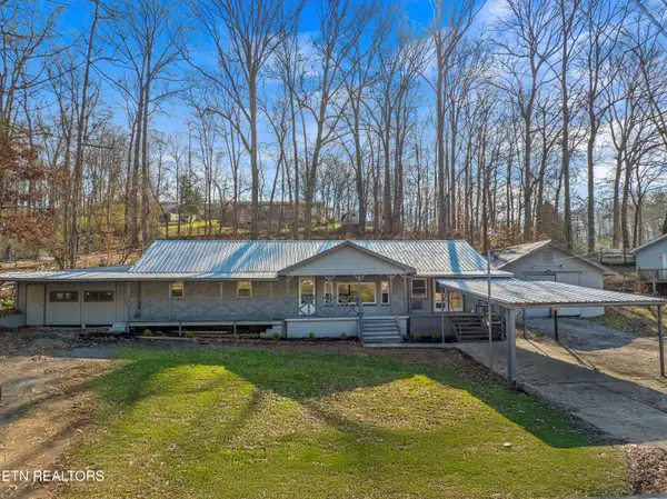 1037 Foust Carney Rd, Powell, TN 37849