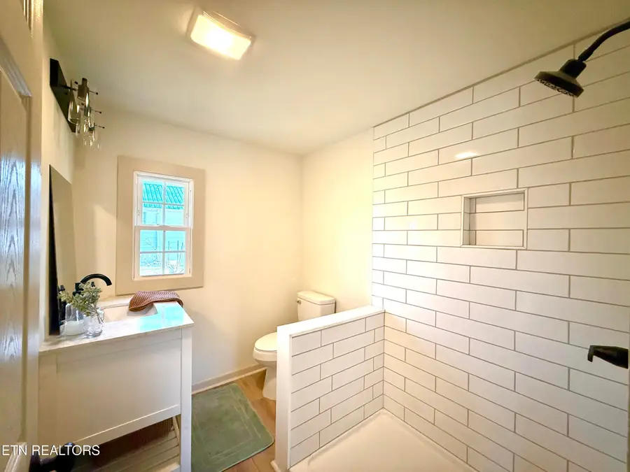 316 Hunnicut Ave, Maryville, TN 37804 - Image #3