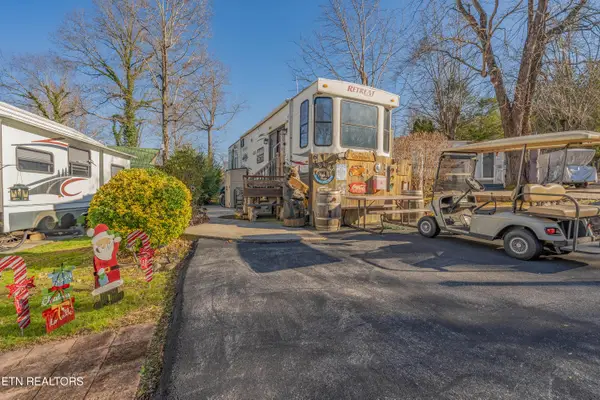 4229 E Parkway, Gatlinburg, TN 37738