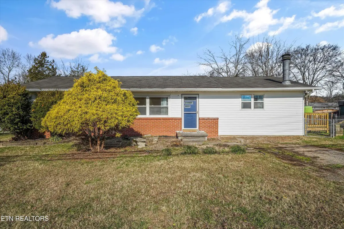 4317 Roaming Drive, Knoxville, TN 37912 - Image #1