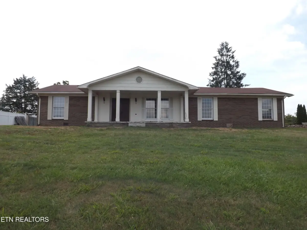 262 Oxford Circle, Harrogate, TN 37752 - Image #1