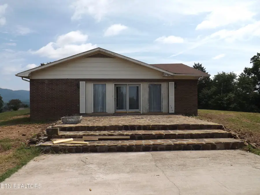 262 Oxford Circle, Harrogate, TN 37752 - Image #2