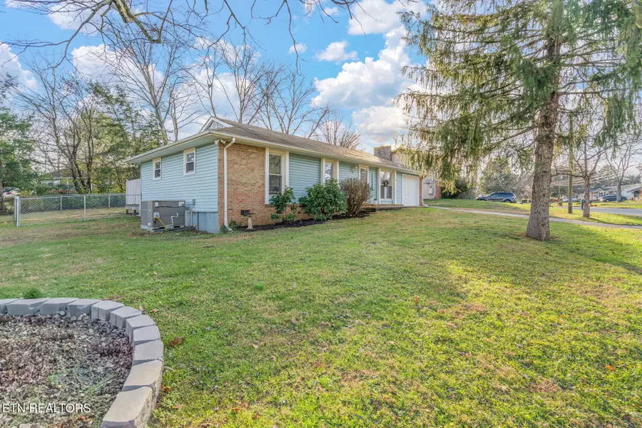 1052 Brantley Drive, Knoxville, TN 37923 - Image #2