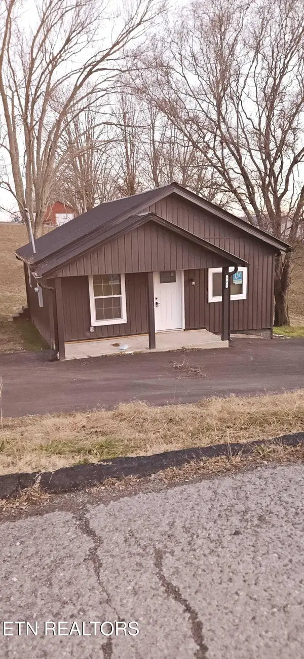 903 Kyle St, LaFollette, TN 37766