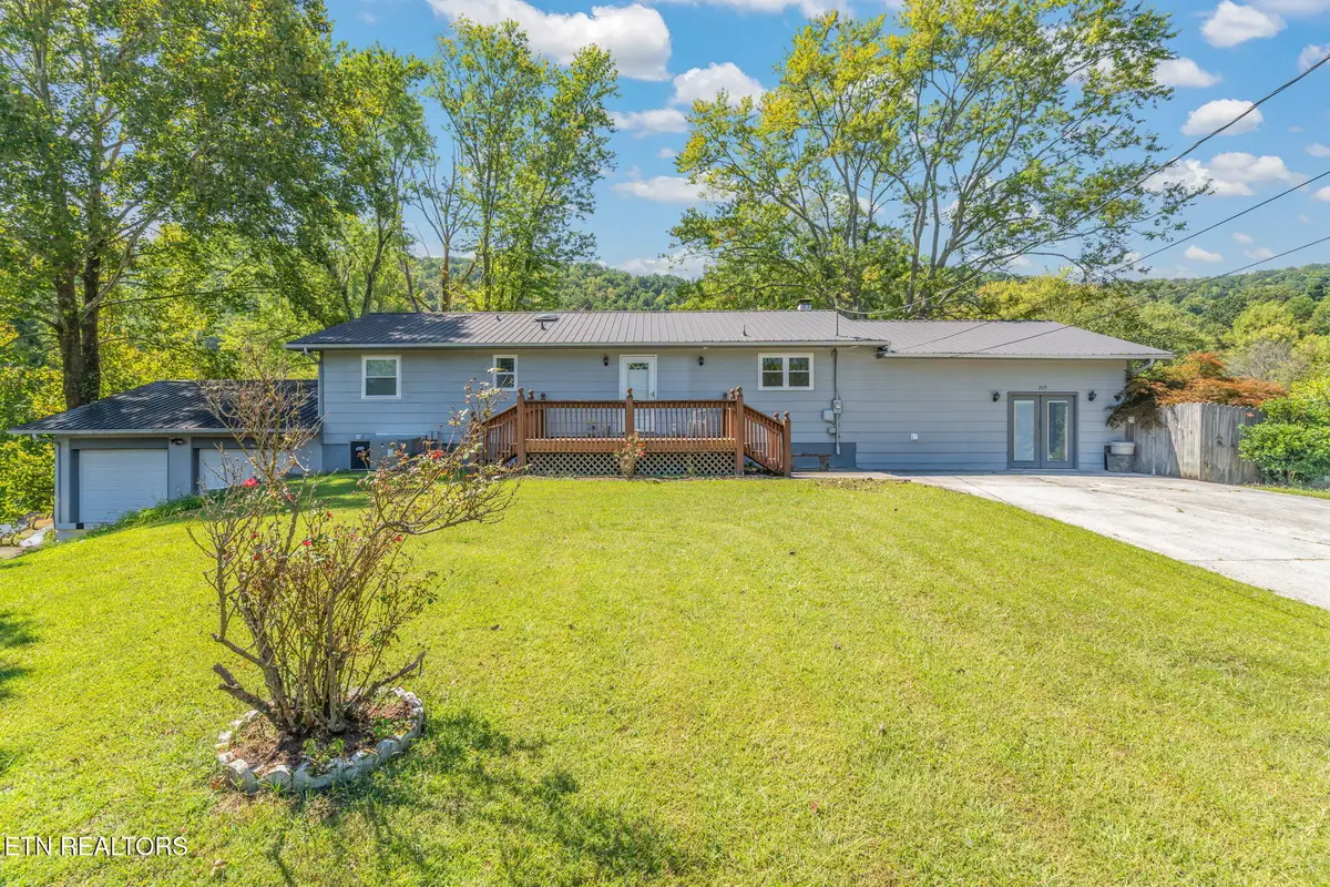 209 Strawberry Lane, Caryville, TN 37714 - Image #1