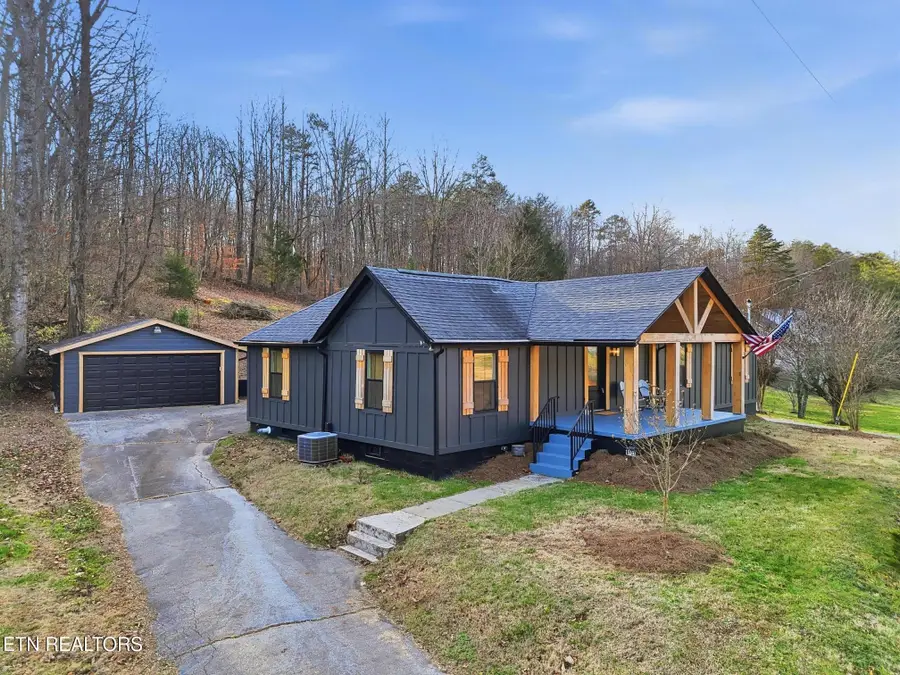 8523 Heiskell Rd, Powell, TN 37849 - Image #2