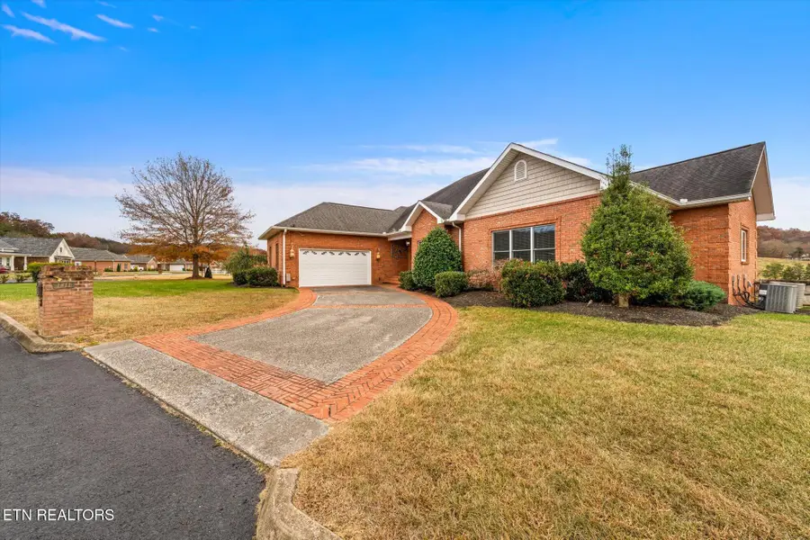 1811 Jordans Creek Way, Sevierville, TN 37876 - Image #2