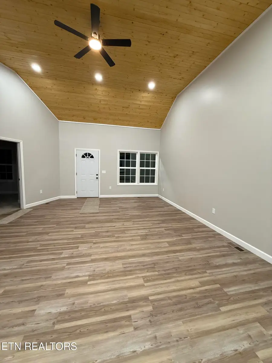 176 Granby Lane, Harrogate, TN 37752 - Image #2