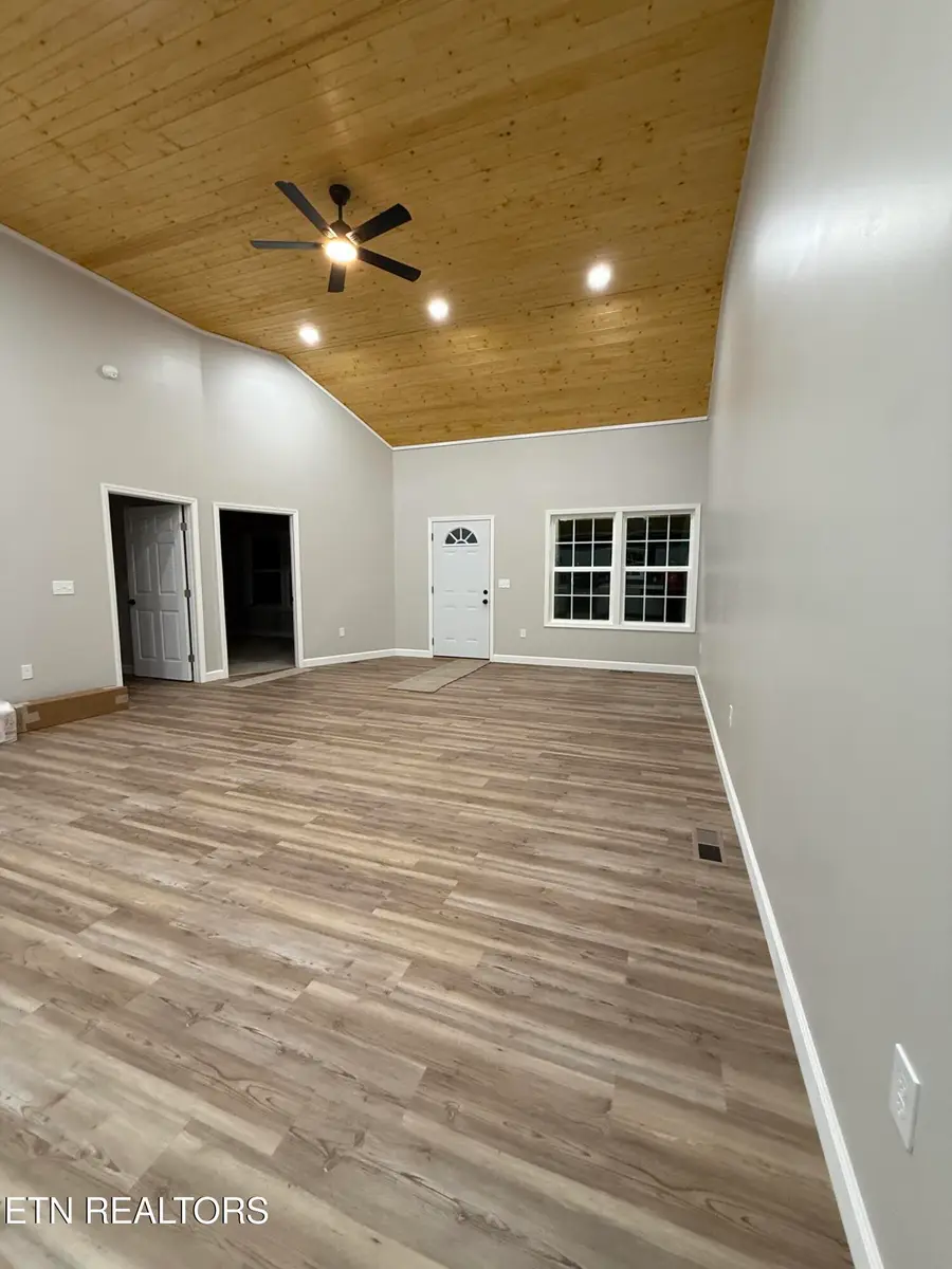 176 Granby Lane, Harrogate, TN 37752 - Image #3