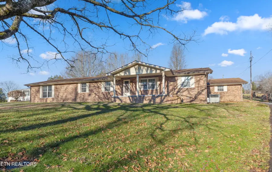 1088 E Wolf Valley Rd, Heiskell, TN 37754 - Image #2