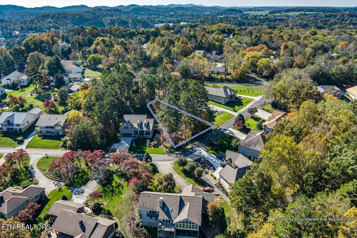 330 Kiyuga Way, Loudon, TN 37774 - Image #1