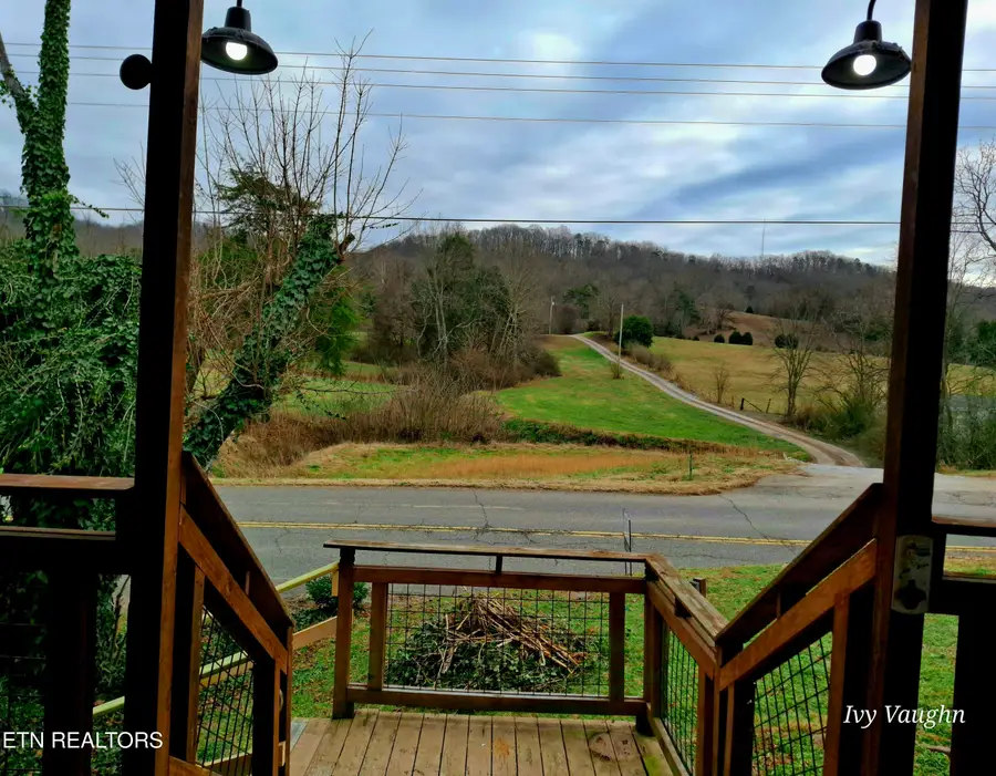 893 Brushy Valley Rd, Heiskell, TN 37754 - Image #3
