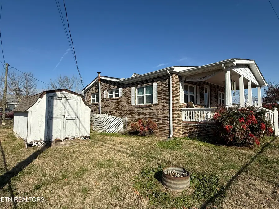 100 Church St, Loudon, TN 37774 - Image #3