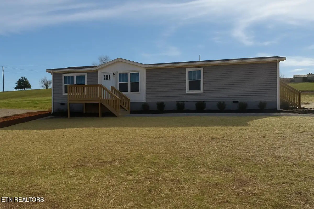1535 W Wade Rd, Loudon, TN 37774 - Image #1