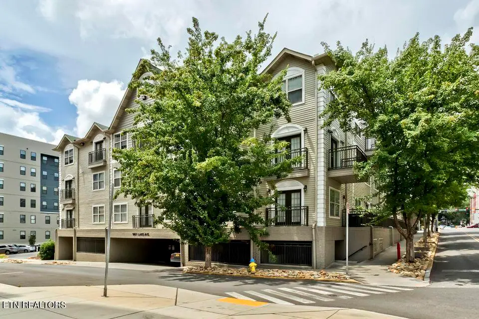 1801 Lake Ave #211, Knoxville, TN 37916 - Image #1