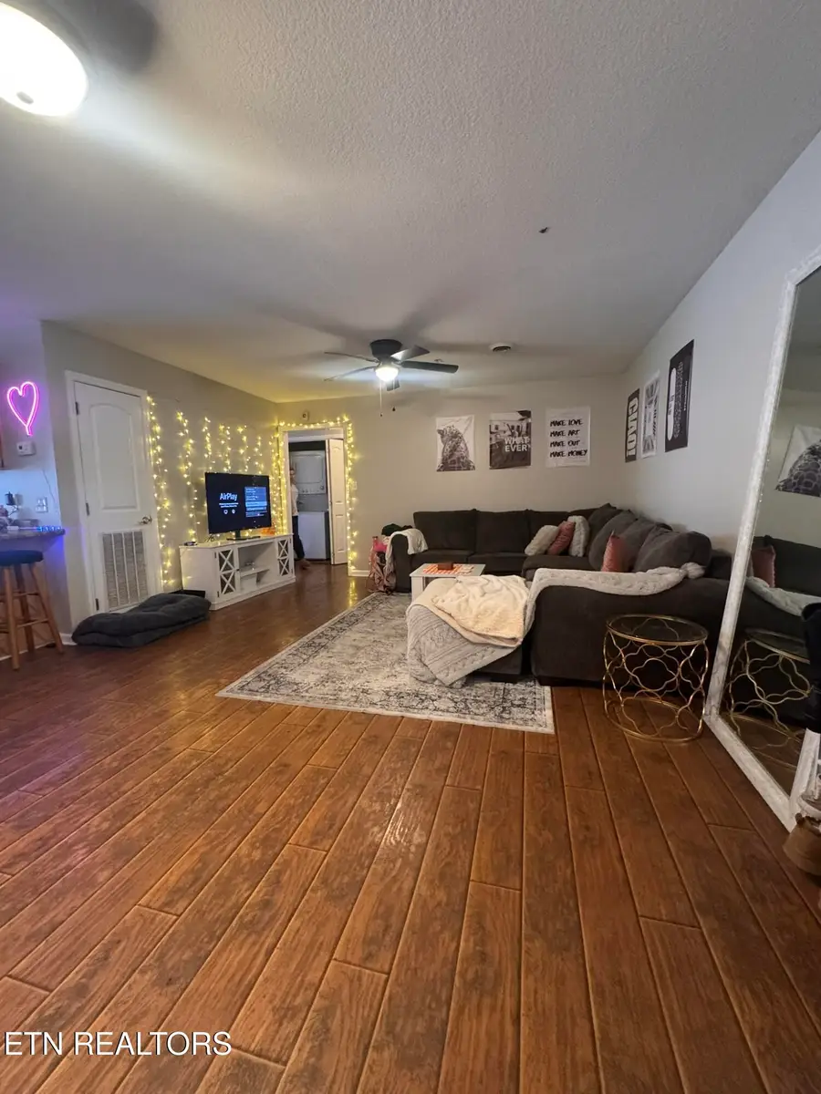 1801 Lake Ave #211, Knoxville, TN 37916 - Image #3