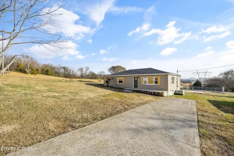 12368 Dry Valley Rd, Loudon, TN 37774 - Image #2