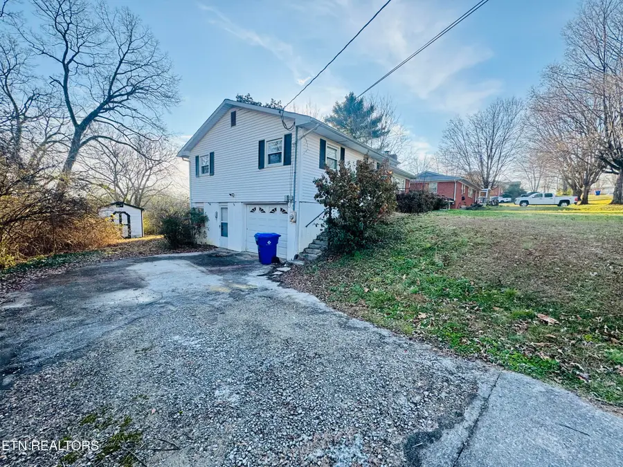 508 Scenic Drive, Clinton, TN 37716 - Image #3