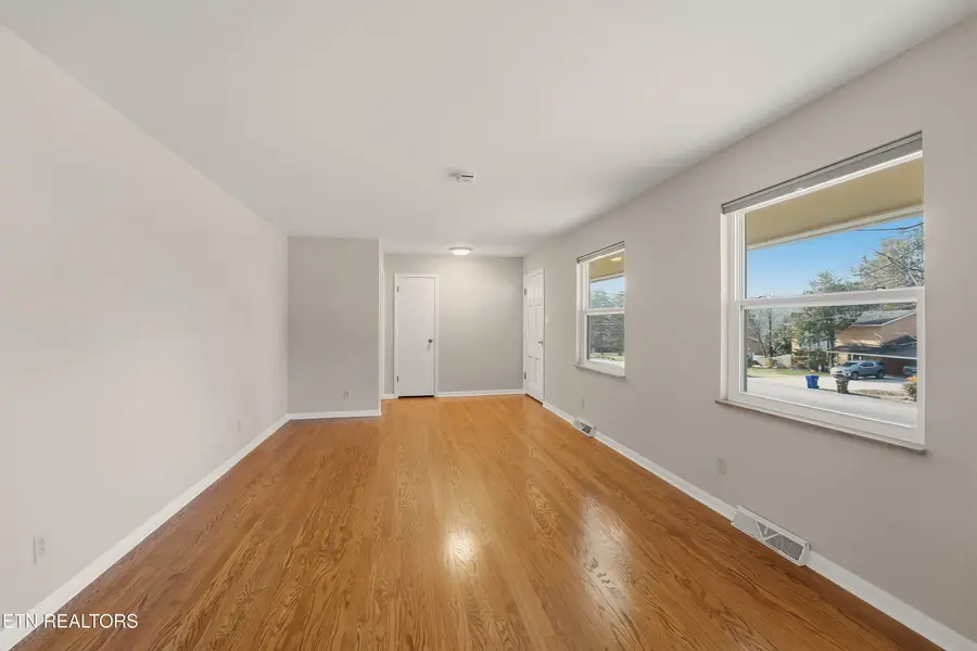 104 Case Lane, Oak Ridge, TN 37830 - Image #3