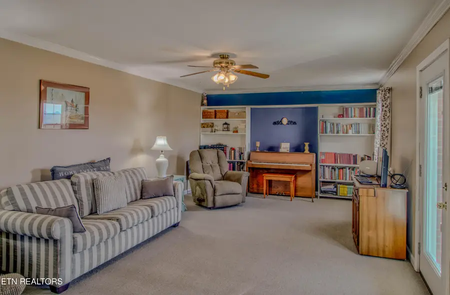 500 Allison Town Rd, Philadelphia, TN 37846 - Image #2