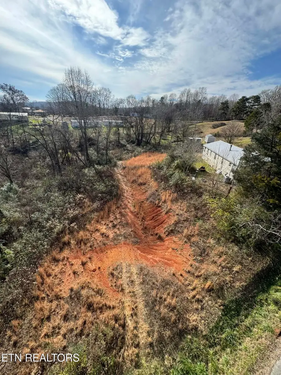 Sunflower Circle, Sweetwater, TN 37874 - Image #2