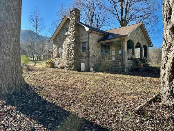 3528 Sugar Camp Circle, Sevierville, TN 37862