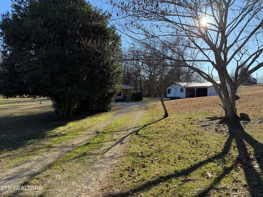 103 Ratledge Rd, Sweetwater, TN 37874 - Image #2