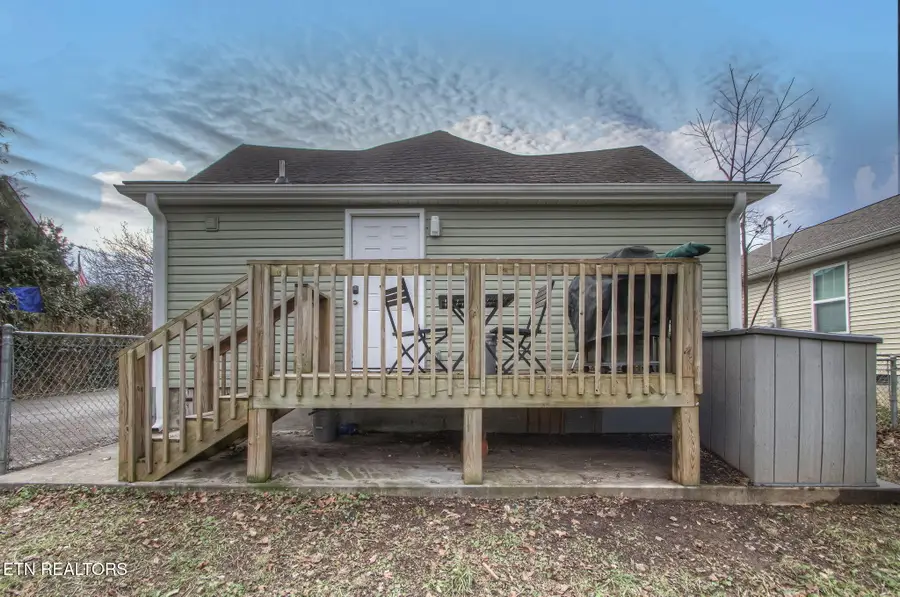 2502 Harvey St, Knoxville, TN 37917 - Image #3
