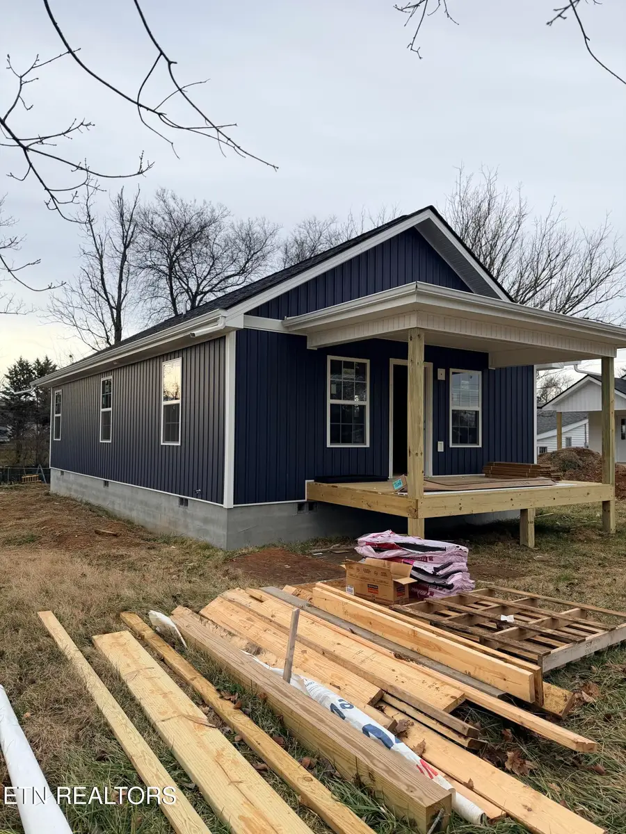 742 Seymour St, Morristown, TN 37813 - Image #2