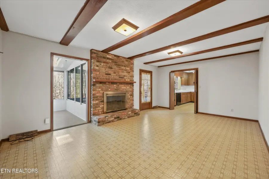 104 Windgate Rd, Oak Ridge, TN 37830 - Image #2