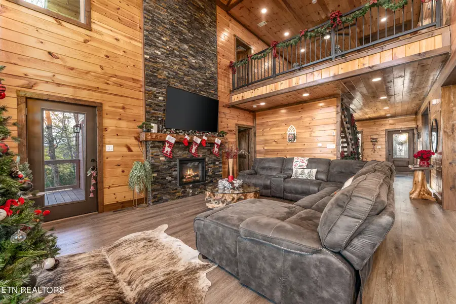 2028 Smoky Cove Rd, Sevierville, TN 37876 - Image #3