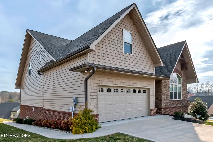 8346 Shoregate Lane, Knoxville, TN 37938 - Image #2