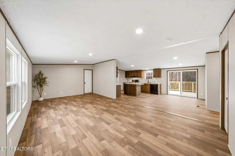 252 Ledgerwood Lane, Kingston, TN 37763 - Image #2