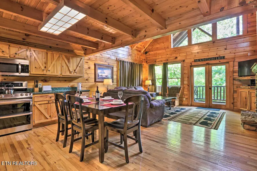 1118 Ski View Lane, Sevierville, TN 37876 - Image #3