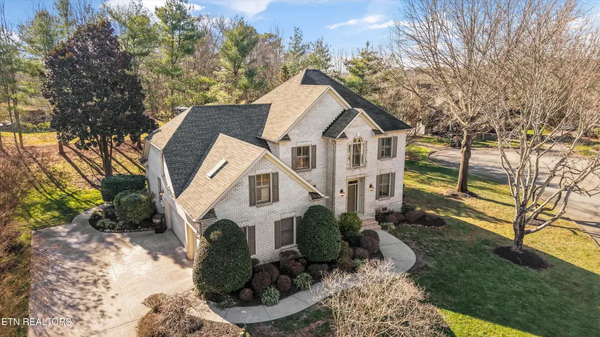 8950 Isherwood Lane, Knoxville, TN 37922 - Image #1