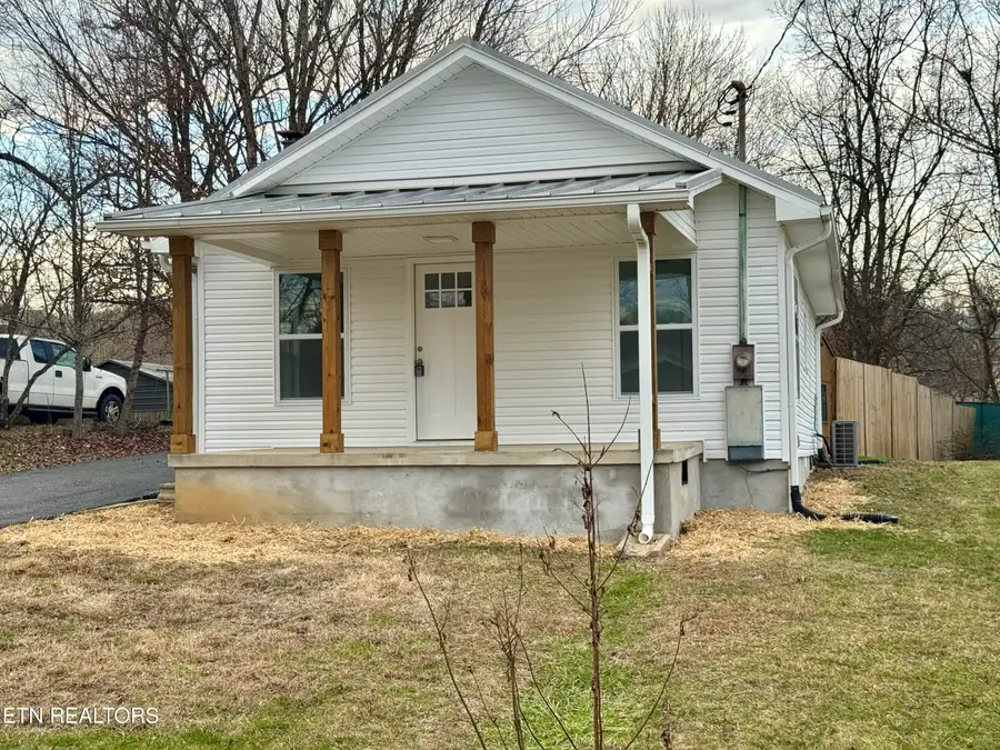 1607 Berry Rd, Knoxville, TN 37920 - Image #2