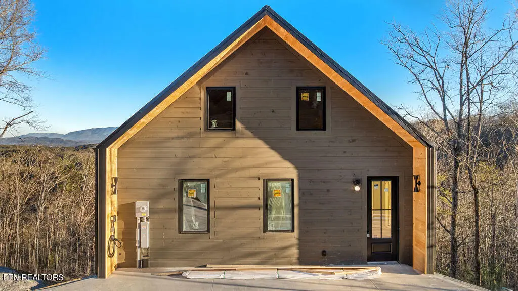 1863 Bluff Ridge Rd, Sevierville, TN 37876 - Image #1