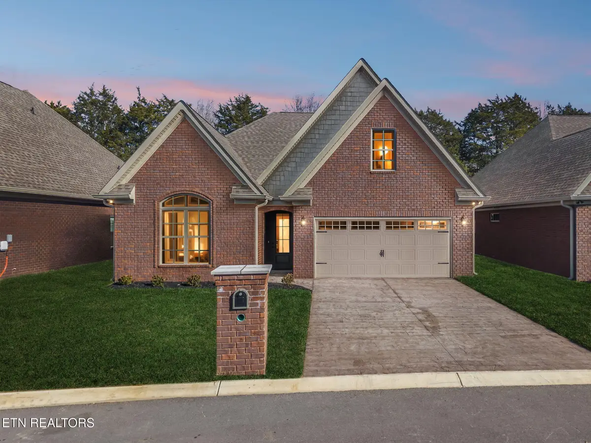 219 Lake View Point, Englewood, TN 37329 - Image #1