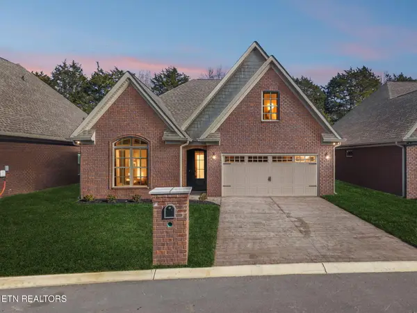 219 Lake View Point, Englewood, TN 37329