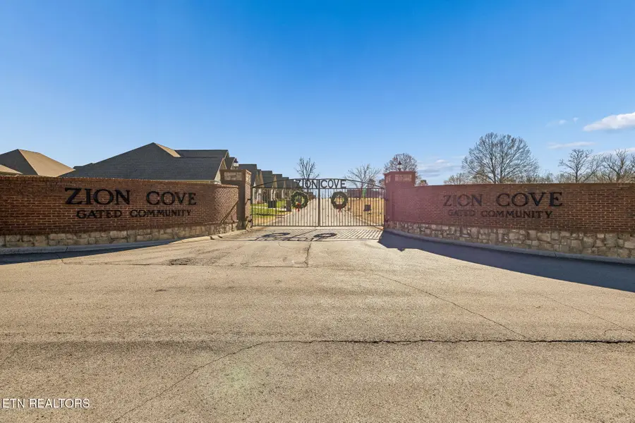 219 Lake View Point, Englewood, TN 37329 - Image #3