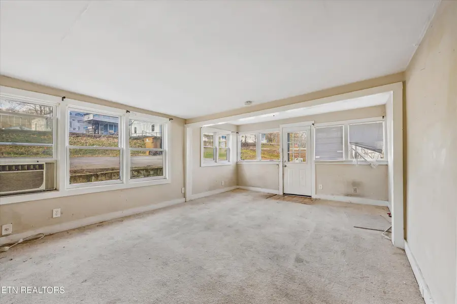 1080 Baker Ave, Knoxville, TN 37920 - Image #3